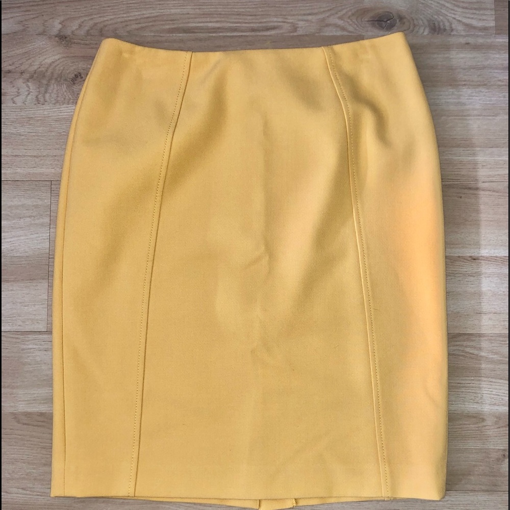Halogen fully lined Yellow A-line Skirt. Size 8